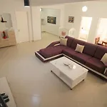 Apartments,vila *