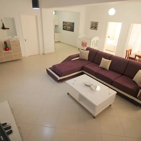 Apartments,vila *