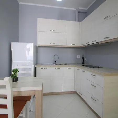شقة Apartments,vila ساراندا