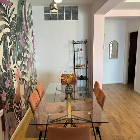 Apartments,vila